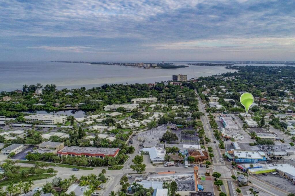 Heat Of Siesta Village Walk To Beach W Heated Pool Siesta Key Exteriör bild