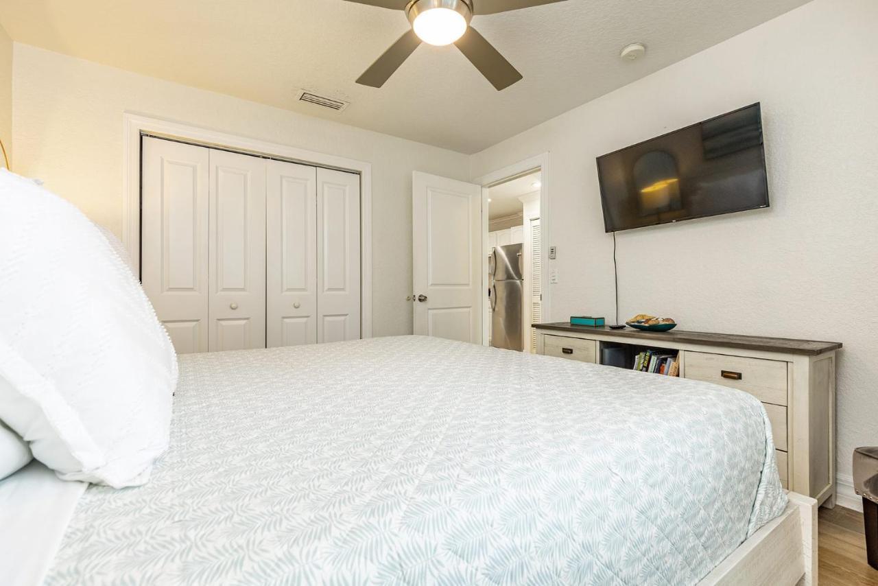 Heat Of Siesta Village Walk To Beach W Heated Pool Siesta Key Exteriör bild